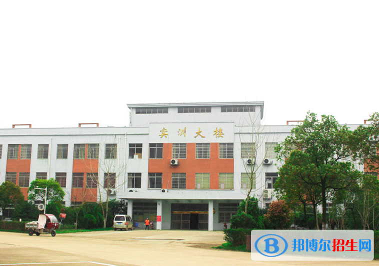 南昌2020年男生上什么铁路学校好