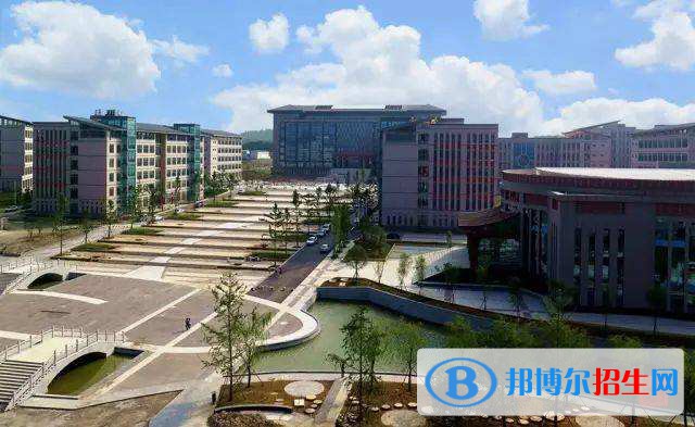 黄冈交通学校2020年招生办联系电话