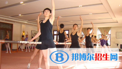 甘肃艺术学校2020年招生办联系电话