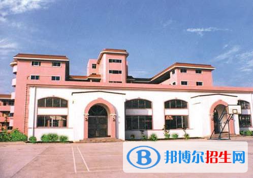 广州2020年初中生能学汽修学校吗