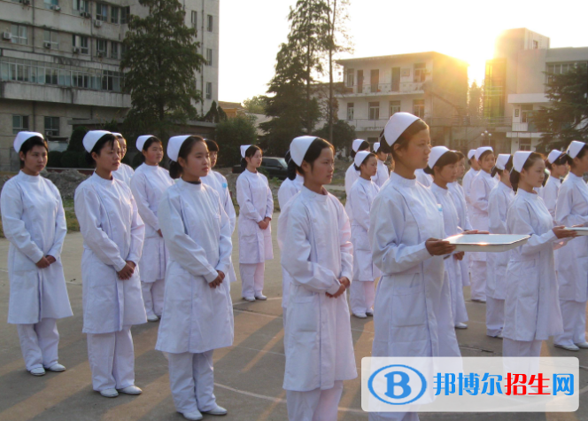 宜昌卫生学校2020年报名条件、招生要求、招生对象