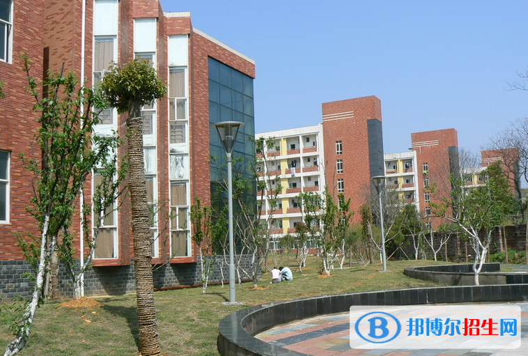 南昌2020年铁路学校是中专还是大专