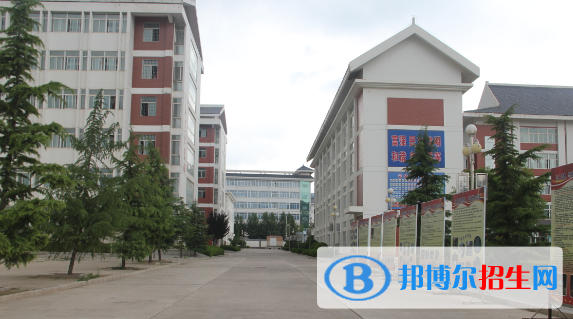 平凉理工中等专业学校2020年报名条件、招生要求、招生对象