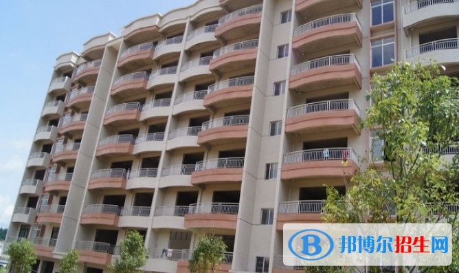 广东农垦茂名技工学校怎么样、好不好