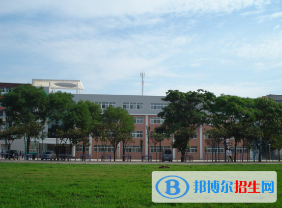 平顶山财经学校怎么样、好不好