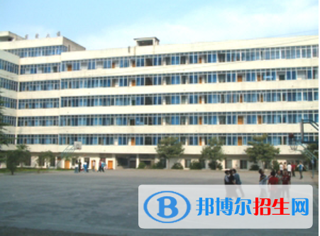 十堰医学科技学校3