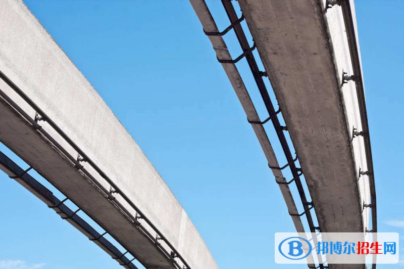 成都2020年男生读铁路学校学什么好
