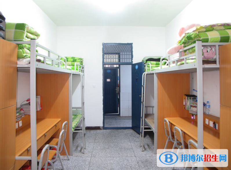 深圳携创高级技工学校2020年宿舍条件