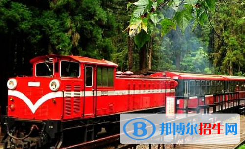 贵阳2020年初中生读铁路学校好吗