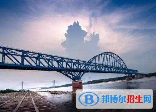 无锡2020年铁路学校好还是职高好