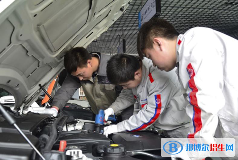 广州2020年适合女生的汽修学校