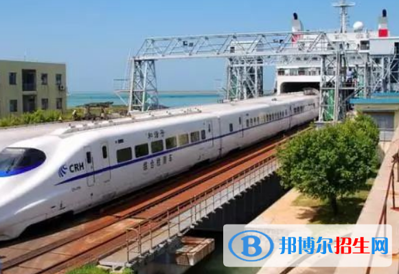 郑州2020年男生读铁路学校