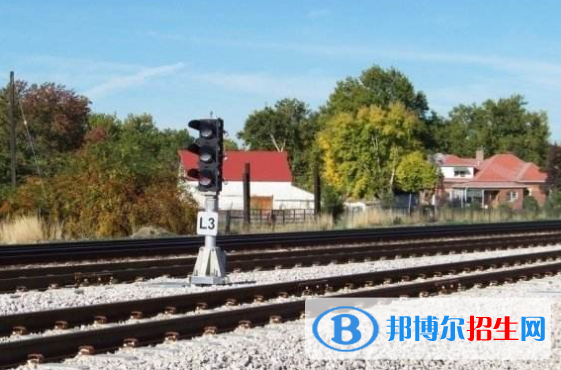 武汉2020年铁路学校都有什么专业适合女生