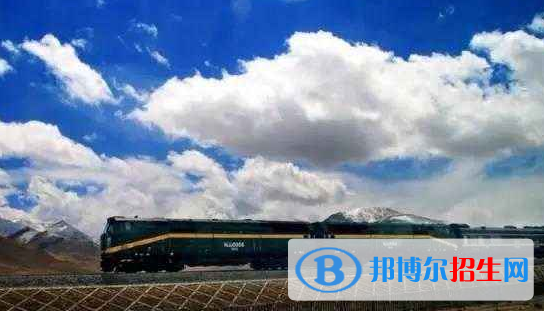 武汉2020年适合女生的铁路学校