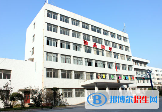 河南工业科技学校2021年招生办联系电话