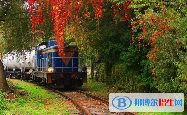 武汉2020年职高和铁路学校哪个好