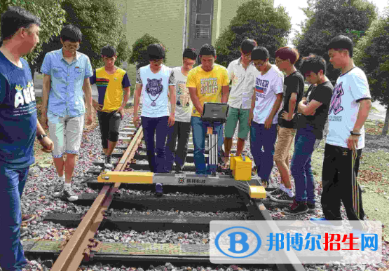宝鸡2020年适合男生的铁路学校