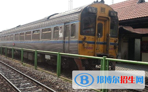 六盘水2020年400分能上铁路学校吗