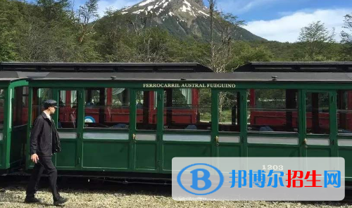六盘水2020年初中生可以去铁路学校吗