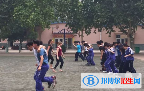 河北师范大学附属中学中加国际部2020年学费、收费多少