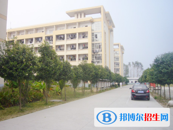 阜阳工商贸易学校怎么样、好不好