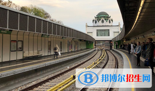 六盘水2020年初中生考什么铁路学校