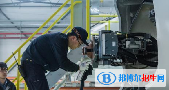 金昌20020年读铁路学校多少钱