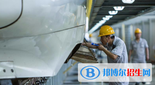 金昌2020年中学毕业读什么铁路学校