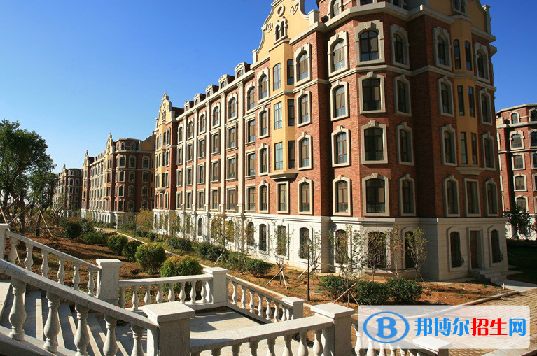 青岛墨尔文中学2020年招生办联系电话
