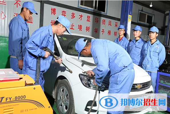 重庆2020年职高好还是汽修学校好