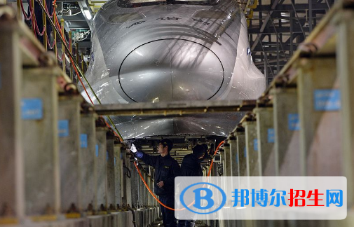 金昌2020年男生读铁路学校好不好