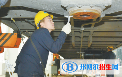 金昌2020年男生读铁路学校好吗