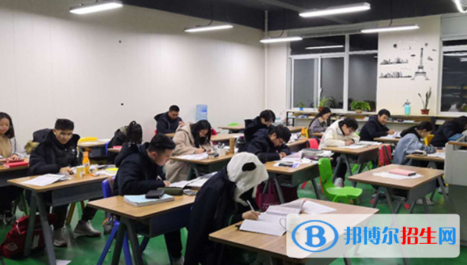无锡剑桥国际高中2020年学费、收费多少