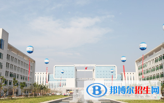 襄阳汽车职业技术学院7