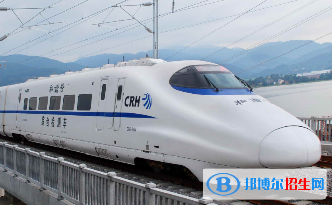 黄冈2020年铁路学校有男生吗