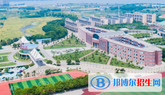 中加枫华国际学校2020年学费、收费多少