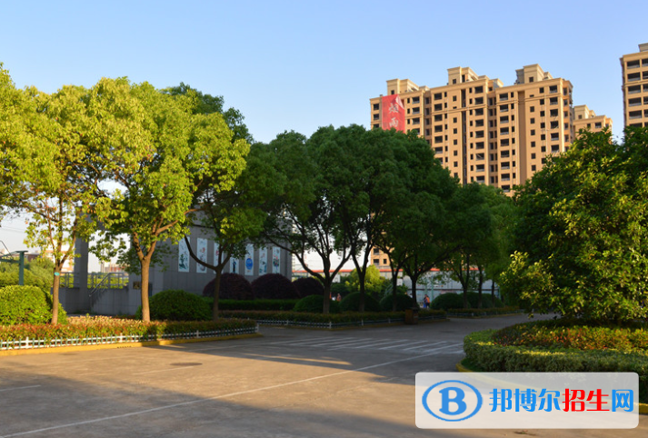 嘉兴二十一世纪外国语学校怎么样、好不好