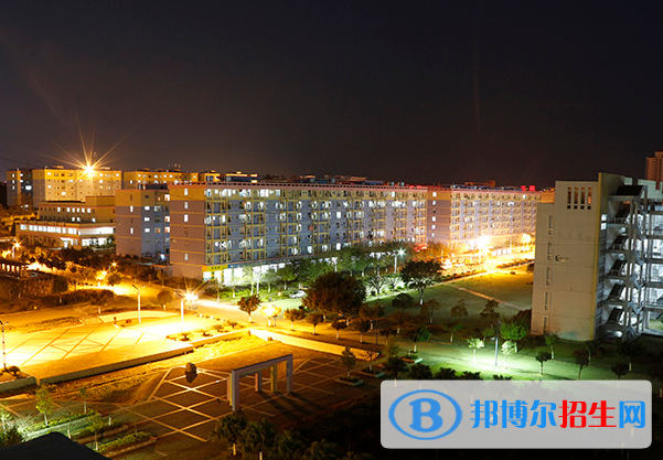 江西应用技术职业学院是几专