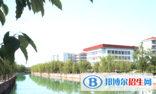 安吉上墅私立高级中学怎么样、好不好