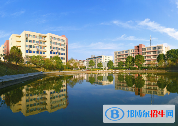 江西旅游商贸职业学院怎么样、好不好