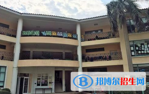 广州誉德莱国际学校高中部2020年招生简章