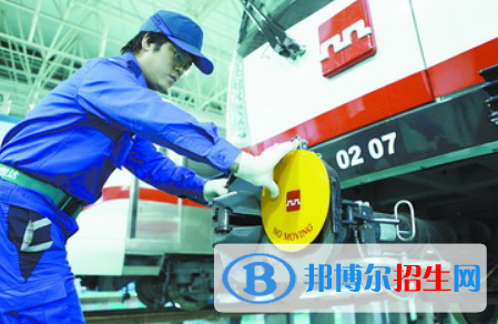 白银读铁路学校需要什么