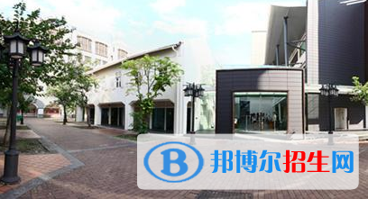 广州莱佛士设计学院地址在哪里
