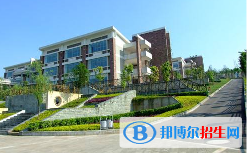 重庆第一双语学校国际高中怎么样、好不好