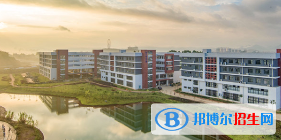 柳州2020年有哪些收铁路学校的大专