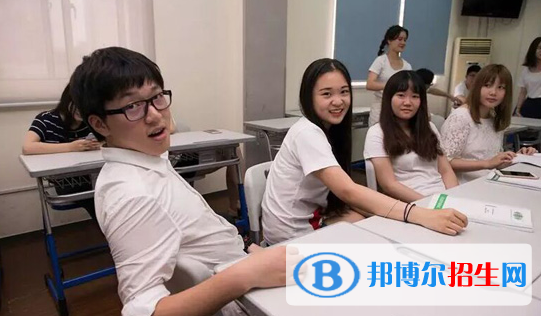 美中美育美国高中2020年报名条件、招生要求、招生对象