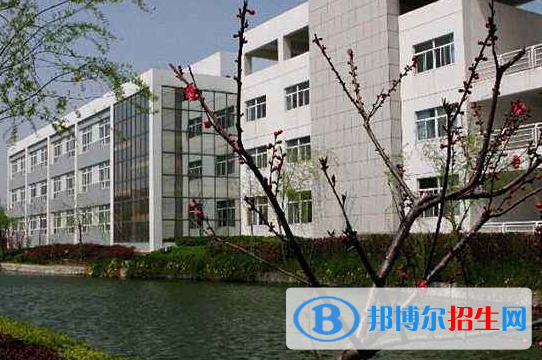北京新东方扬州外国语学校2020年招生办联系电话