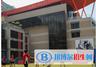 香港加拿大国际学校初中部2020年学费、收费多少