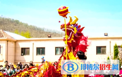 大连美国国际学校初中部2020年招生计划