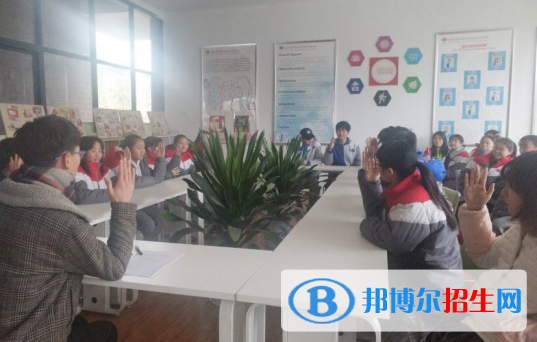 贵阳观山湖中铁置业中加学校初中部2020年招生办联系电话